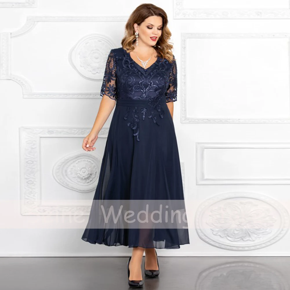 Plus Size Mother of the Bride Dresses 2022 Elegant Women V-Neck Navy Blue Guest Wedding Party Gown Short Sleeves Robe De Soirée