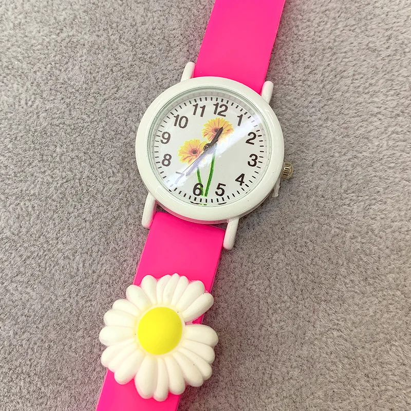 Reloj con cinta de silicona para niños y niñas, pulsera de cuarzo con dibujos animados de margaritas, venta al por mayor, novedad de 2024