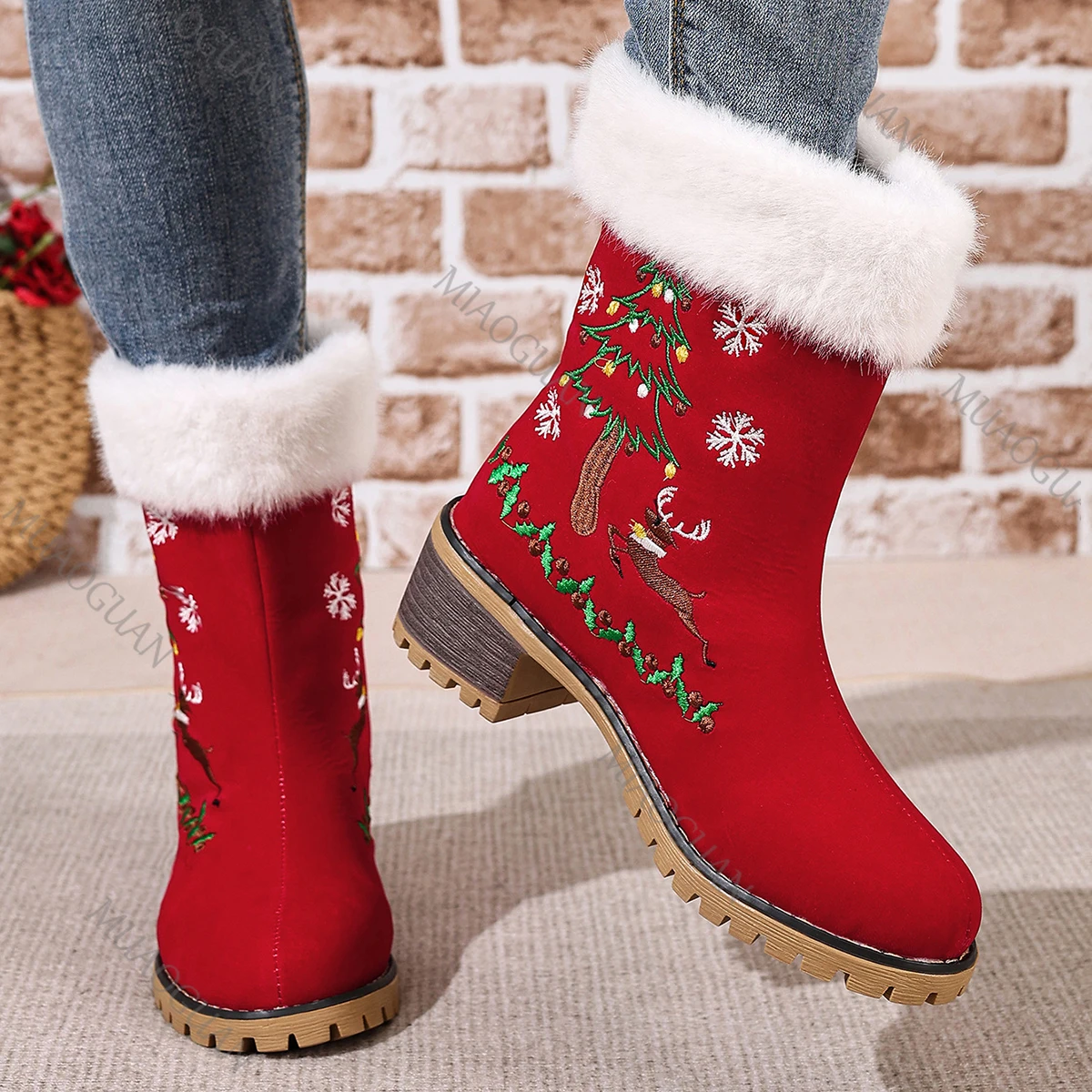 Women's Red Suede Snow Boots, Christmas Embroidered, Fluffy Lined Round Toe Chunky Heel Winter Boots_voghion.com
