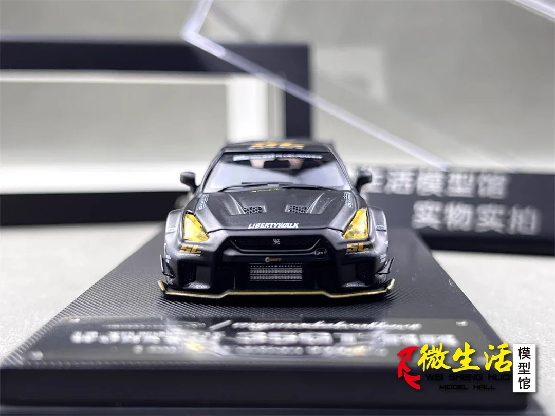 Stocks prêts MC 1:64 LB 35GT-RR, Collection noir mat, modèle de voiture à l'échelle cadeau
