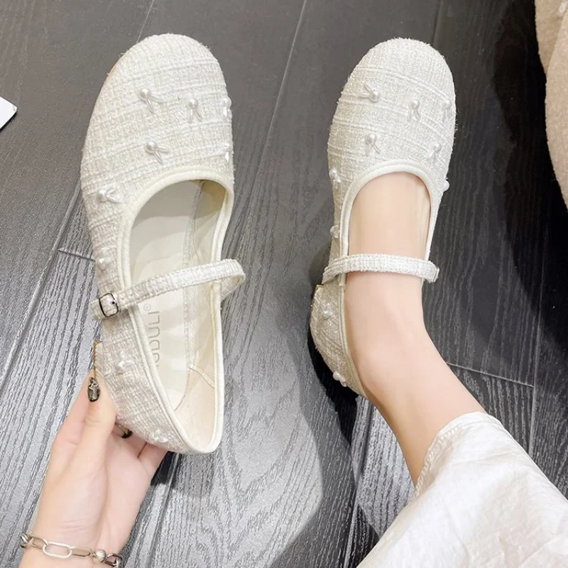 New Women\'s Flats Comfortable Fashion Casual Flats Women\'s Soft Buckle Thick Low Heel Square Head Shallow Mouth Flats 2024