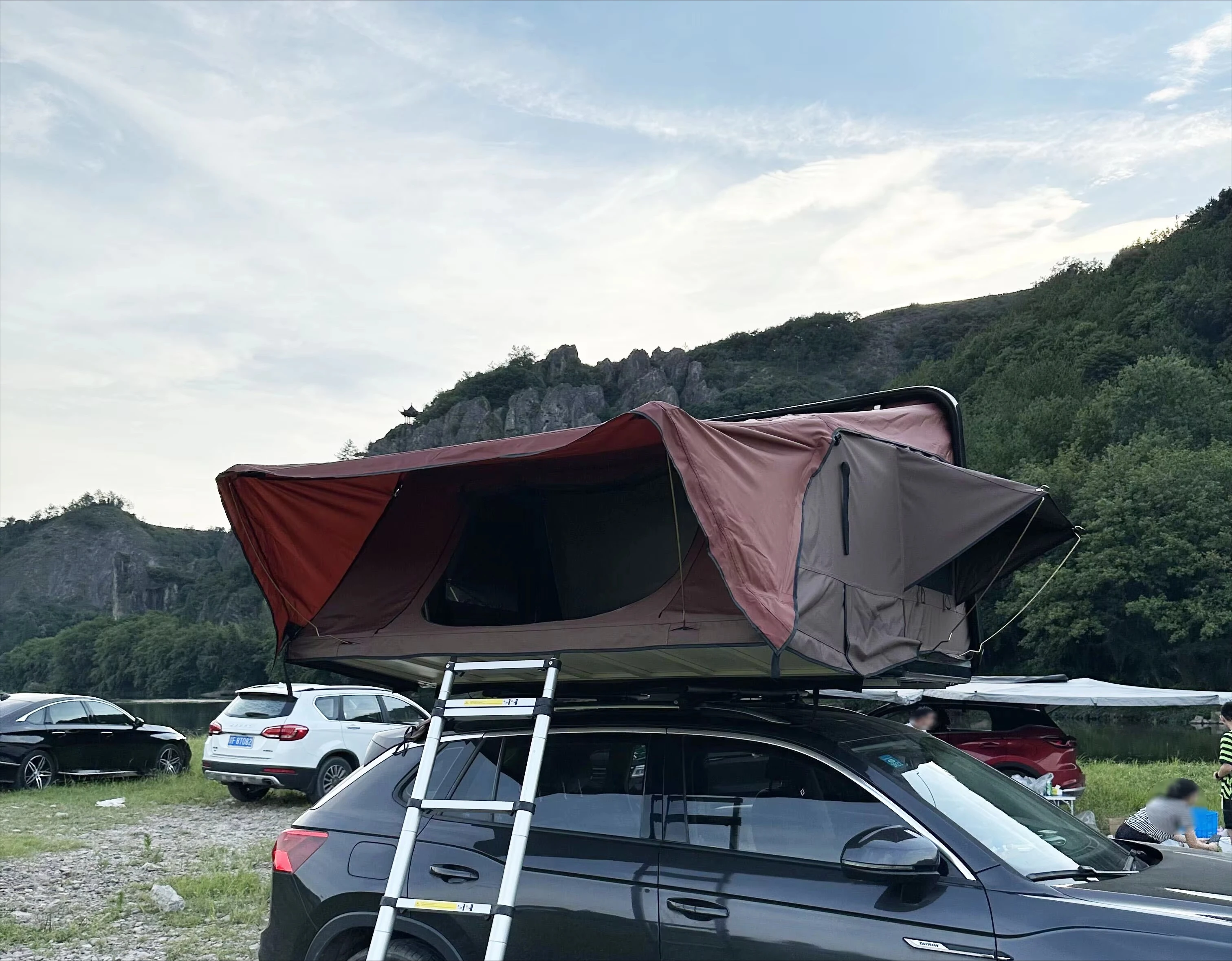 

China Roof Top Tent 4 Person Clamshell Hard Shell Rooftop Tent Clamshell Hard Shell Car Roof Top Tent