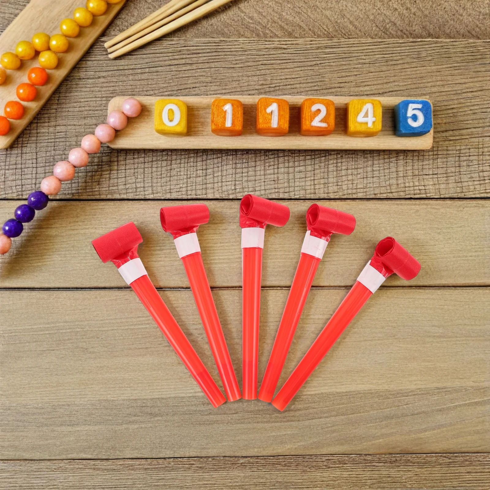 70 قطعة منفاخ الحفلات صانعي الضوضاء بألوان زاهية للأطفال انفجارات موسيقية للاحتفال بعيد الميلاد والأنشطة الخارجية وحفلات صنع الضوضاء