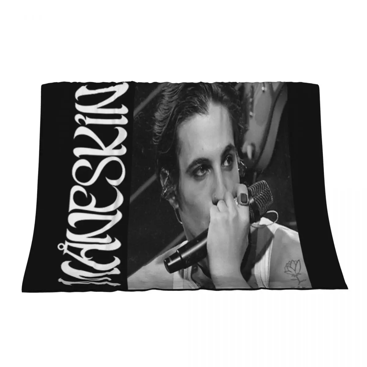 

Damiano David Maneskin Throw Blanket Quilt Multi-Purpose Shaggy Blankets