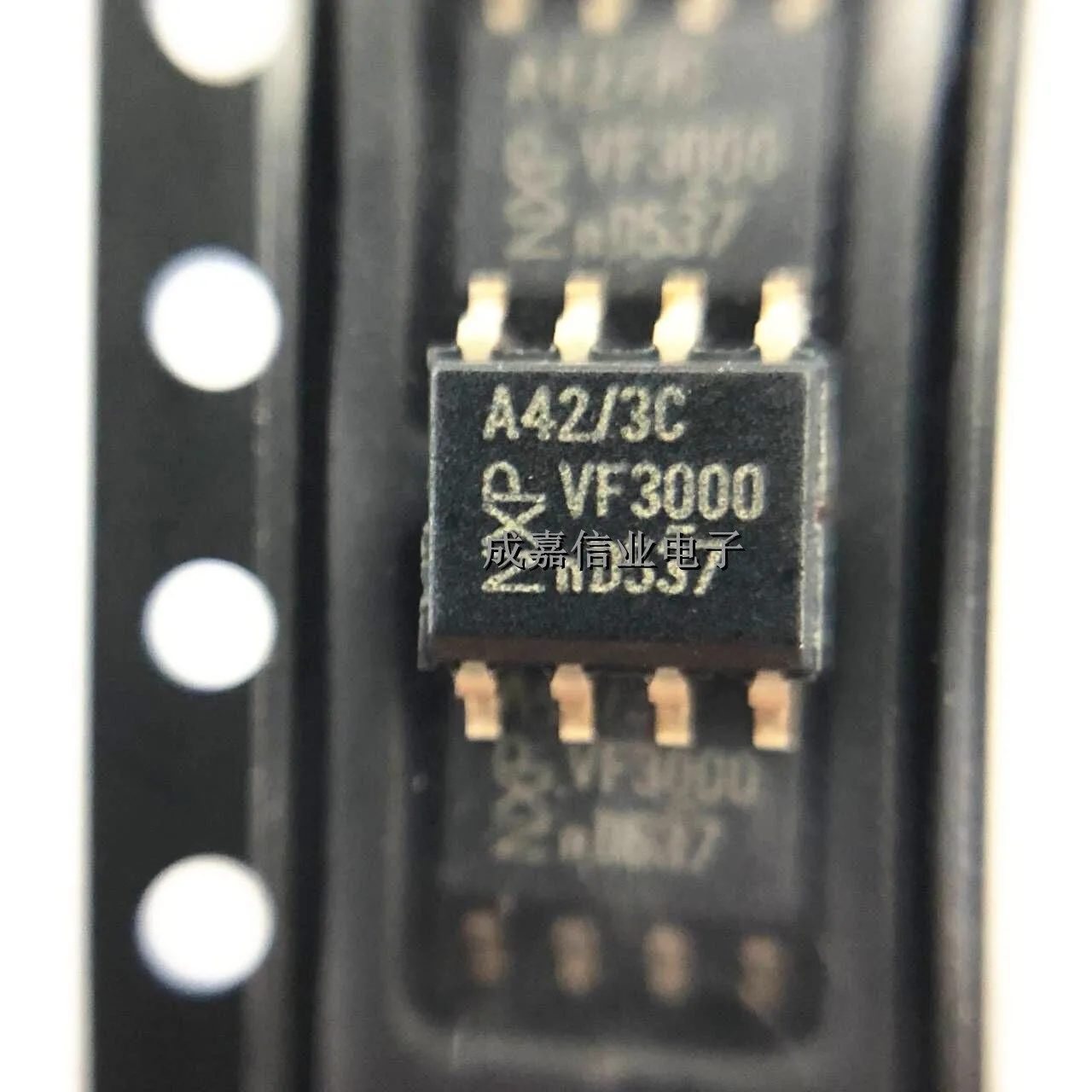 

10pcs/Lot TJA1042T/3/CM SOP-8 MARKING;A42/3C CAN Interface IC 5 Mb/s 1 Driver 4.5V-5.5V