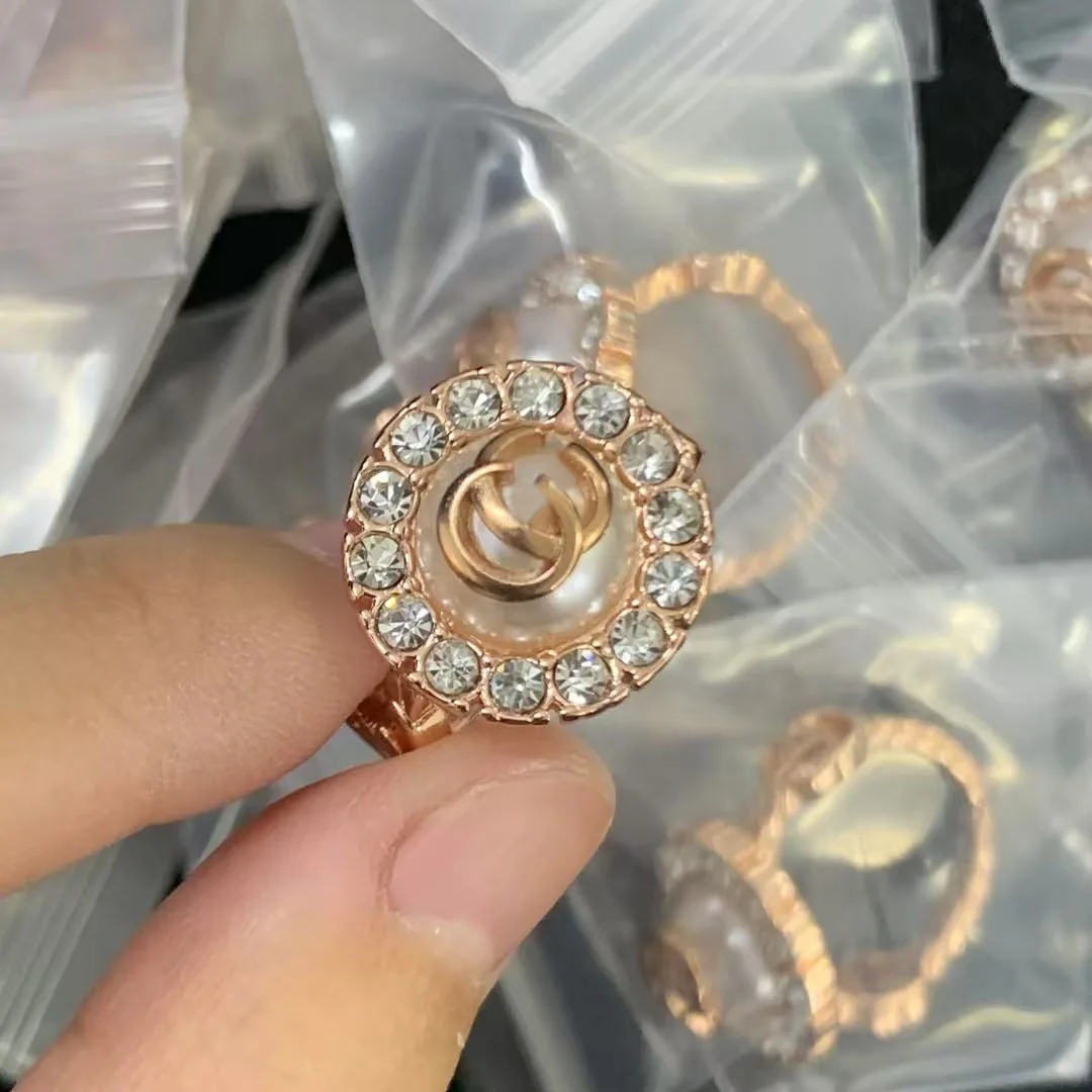 خاتم كلاسيكي كلاسيكي 2025 بحروف مزدوجة، مجوهرات نسائية عصرية، هدية حلوة لها