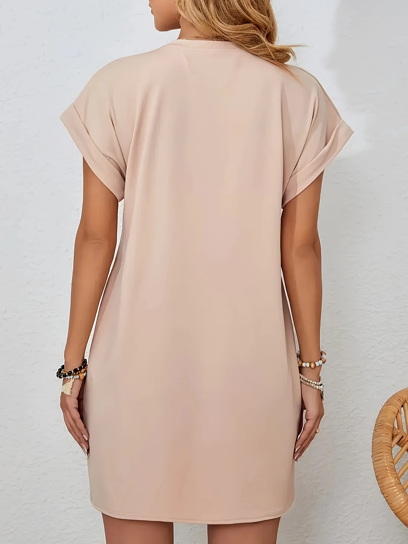 Robe t-shirt décontractée en tricot pour femmes, avec imprimé cœur, col rond, manches courtes, haut à la mode, noir avec motif de drapeau coloré