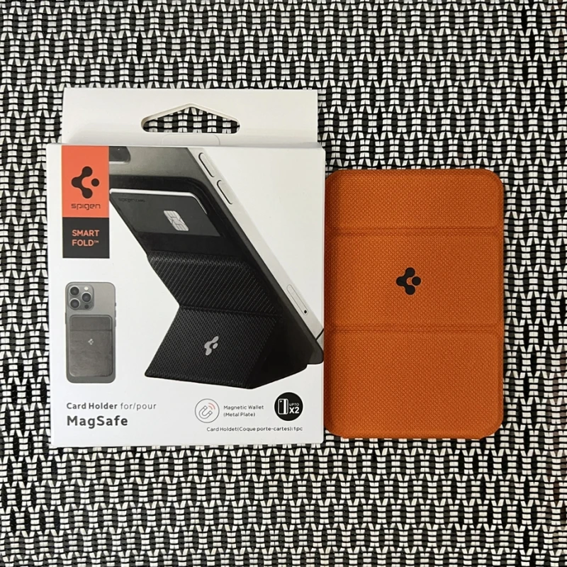 Original Spigen Leder-Faltmagnet-Matte-Wallet-Kartenhalter für MagSafe Kartenhalterung für iPhone 17 16 15 14 13 Pro Max Air