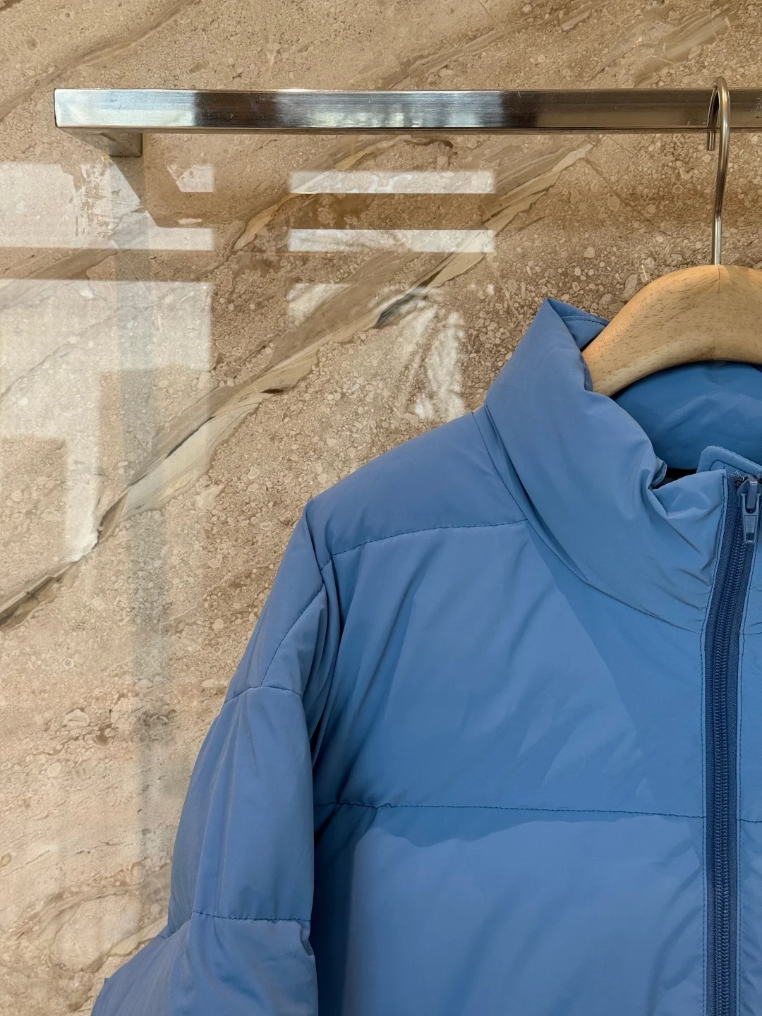 New 2026 Women Dark Gradient Color Short Down Jacket Waterproof Windproof Warm Duck Feather Winter Coats