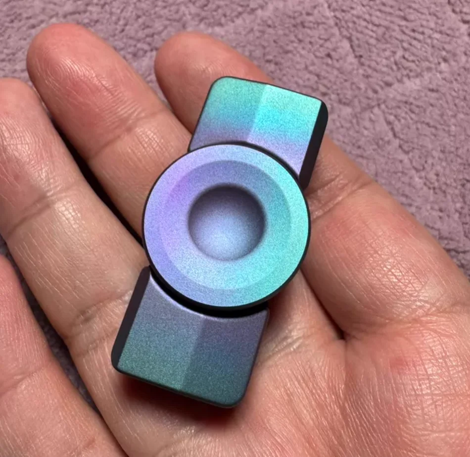 

Used EDC T-city zirconium matte anode QD01 spinner fidget decompression toy