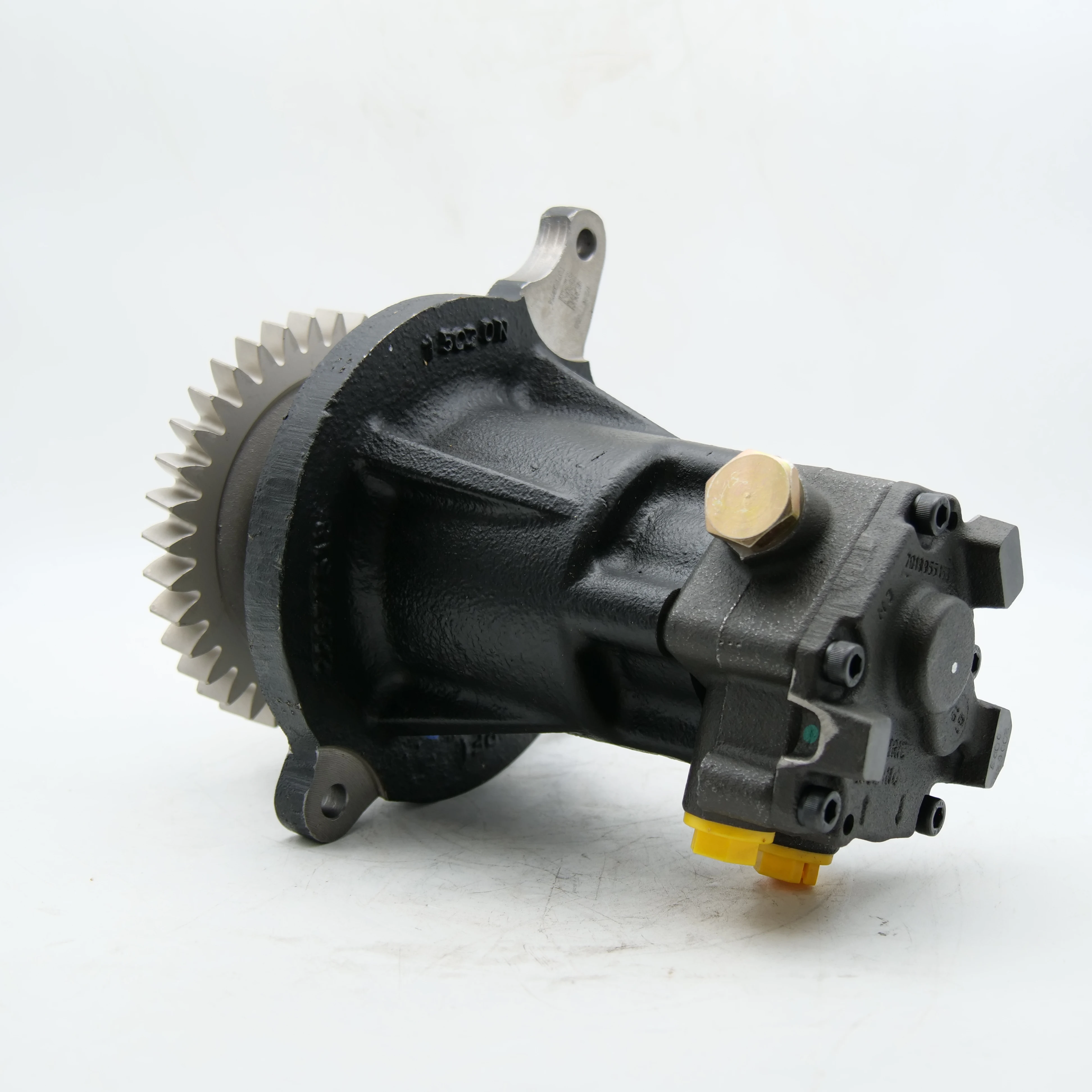 

Good Quality Engine Parts 7018-955-153 Fuel Pump Engine Spare Parts