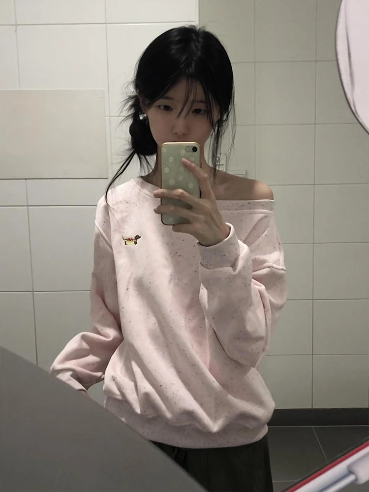 

Ретро-свитшот с вышивкой американской собаки, женский, весенне-осенний, свободный, в корейском стиле, с одним открытым плечом, топ