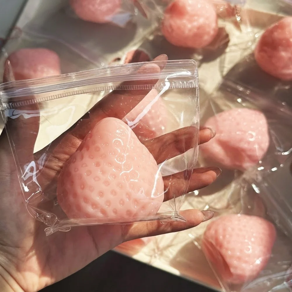 TPR Strawberry Squishies Sticky Texture Upgrade Version Strawberry Squeeze Soft Touch OPP Packaging Kawaii Stress