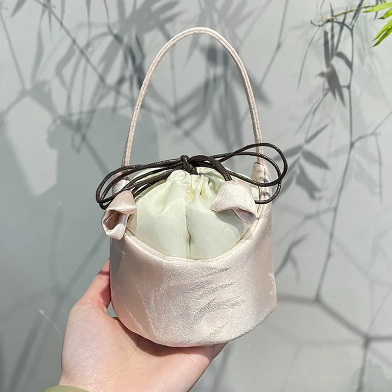 

Underglaze Color Hand-Painted Peach Blossom, One Pot, One Cup Travel Tea Set, Ceramic Tea Pot, Outdoor Portable Tea Set