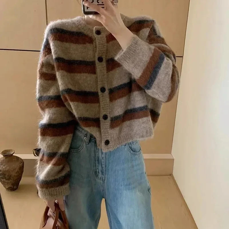 

Zoki Vintage Striped Women Cardigan Harajuku Korean O Neck Single-Breasted Sweater Female Knitting Long Sleeve Short Cardigans