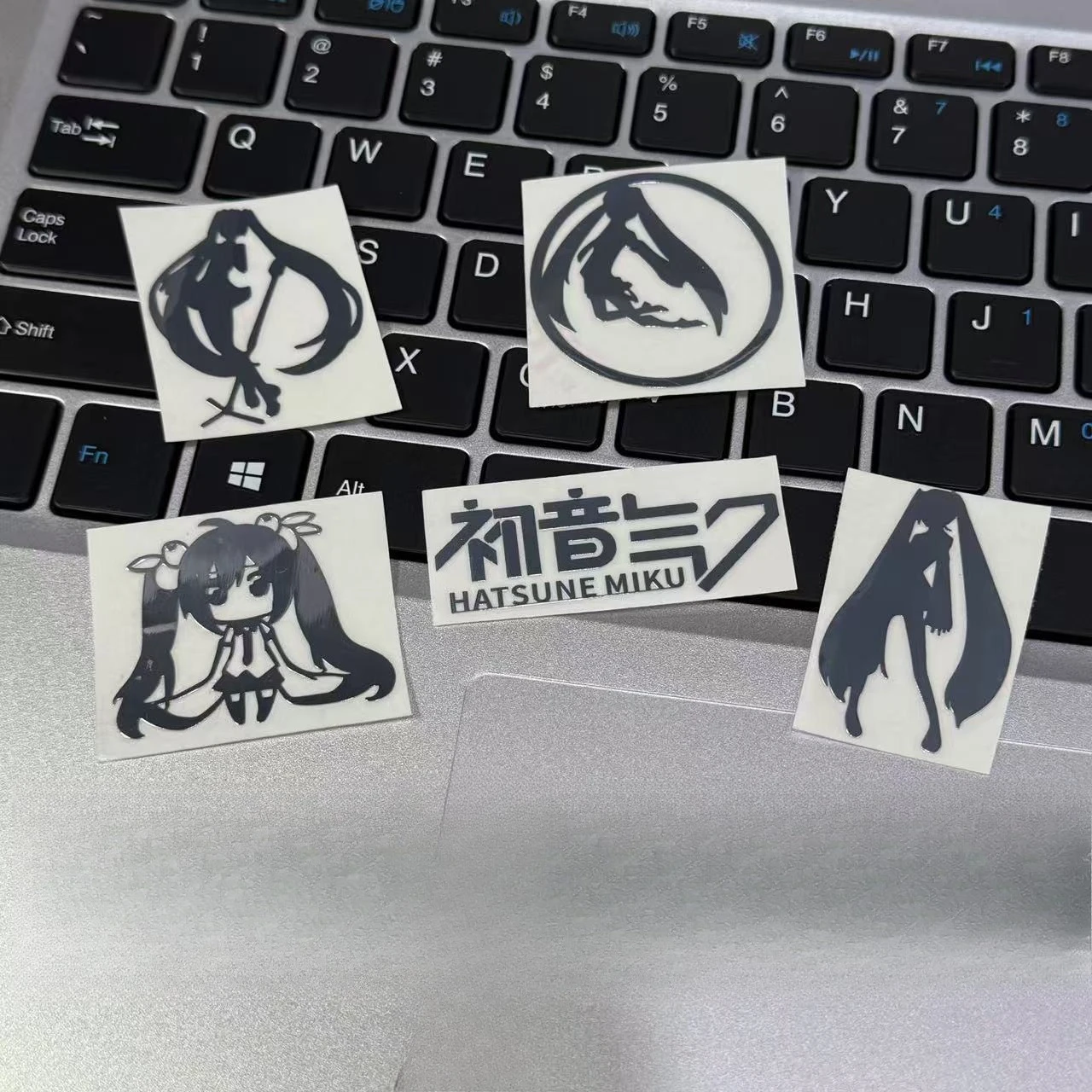 Hatsune Miku high color value creative new metal film stickers animation personality decorative stickers waterproof decoration
