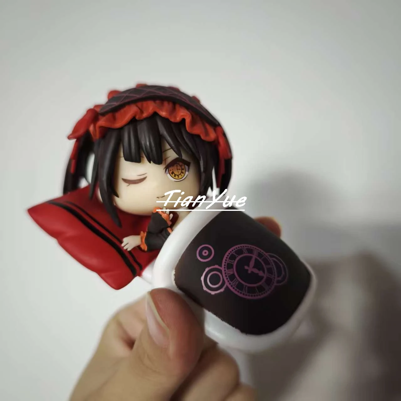 Anime DATE A LIVE Tokisaki Kurumi schlafen Nettes Mädchen PVC Action Figure Modell Puppe Spielzeug 9 cm