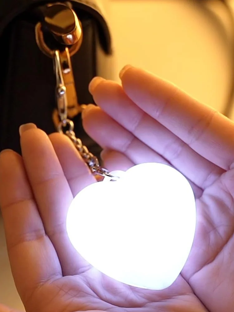 1/2PCS Geldbörse Herz LED Licht Handtasche Lampe Automatische Bewegung Aktiviert Geldbörse Herzförmige Nachtlicht für Frauen bah Geldbörse Charme