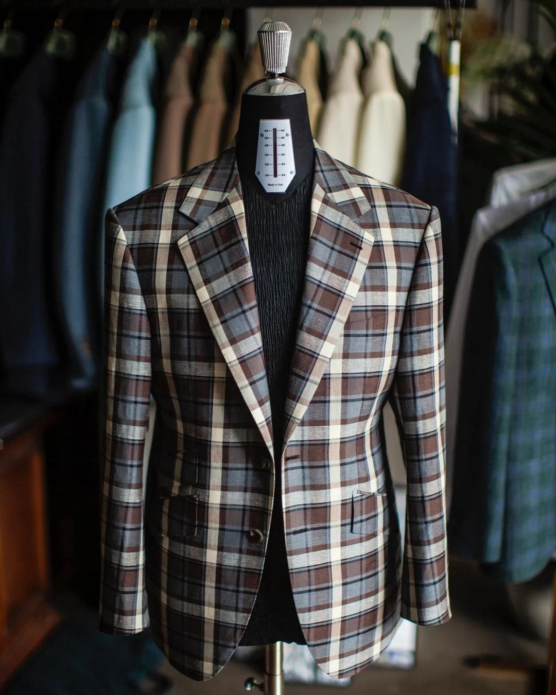 Blazer de mariage à carreaux de luxe pour hommes, veste à revers cranté, smokings croisés, fête d'affaires, coupe couvertes, vêtements de marié, manteau uniquement