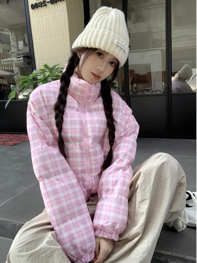 Coreano na moda doce bonito rosa xadrez casaco de inverno feminino algodão quente engrossar jaqueta curta harajuku streetwear gola alta outerwear