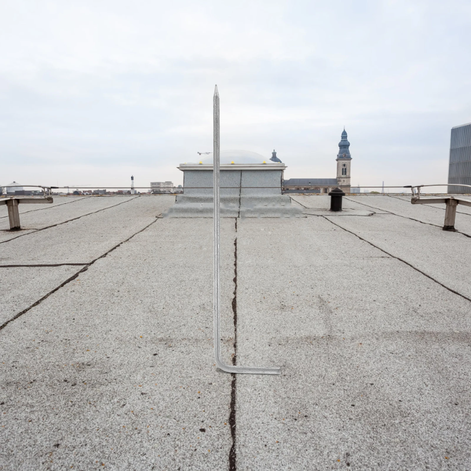 

Durable Stainless Steel Earthing Rod Outdoor Protection Weather Resistant Grounding Stake For Building Antenna