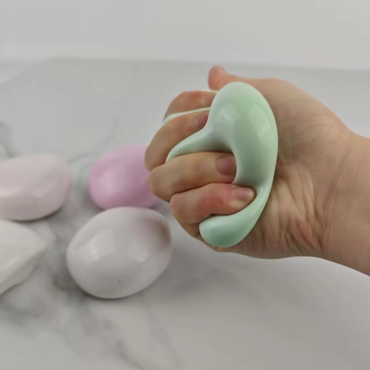 Palla da pizzicare la pelle di ghiaccio giocattolo di decompressione, giocattolo creativo portatile per alleviare la pressione, per bambini e adulti per alleviare lo stress