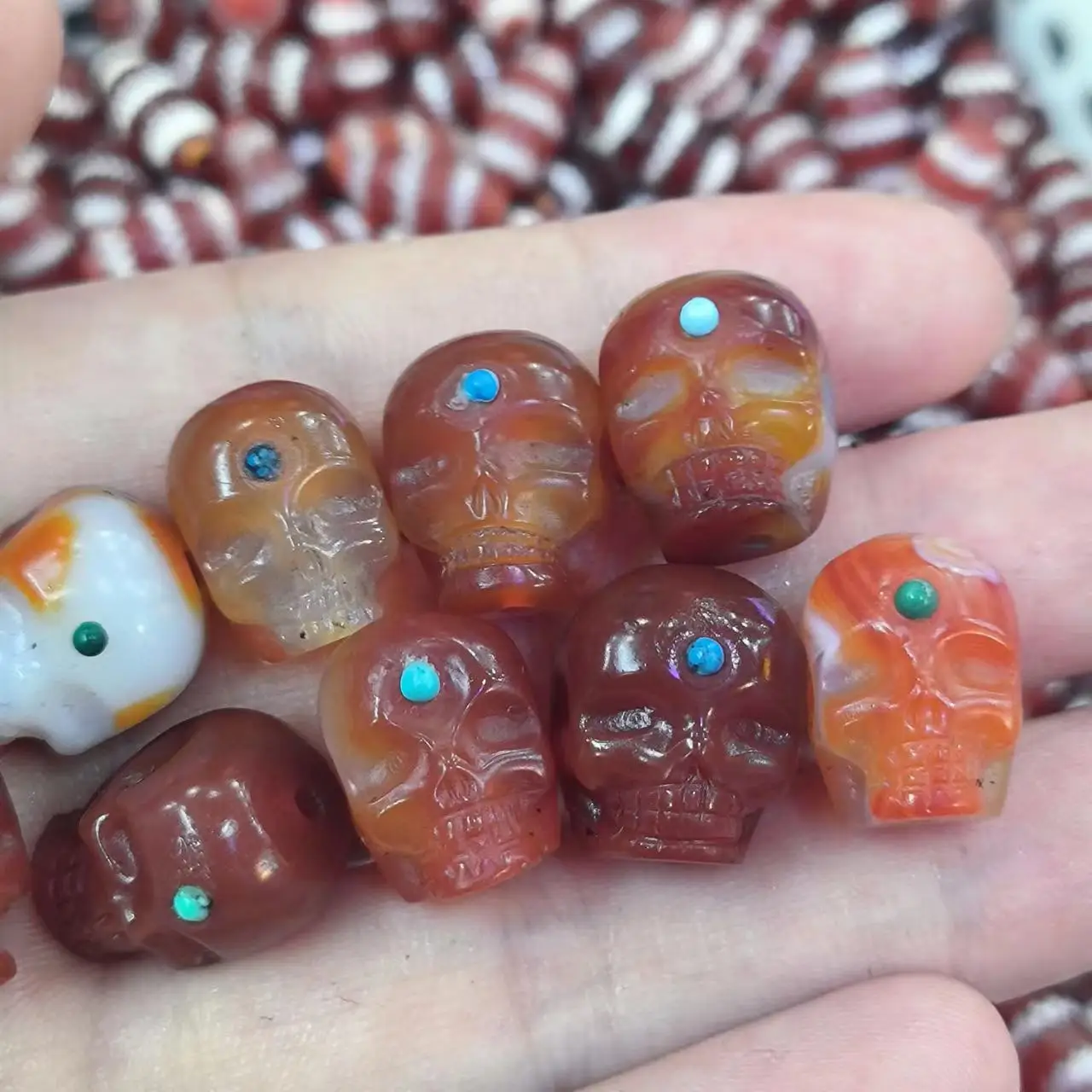 

30pcs/lot natural agate skull old dzi beads wholesale Orange Sculpture diy bracelet necklace retro jewelry amulet folk-custom