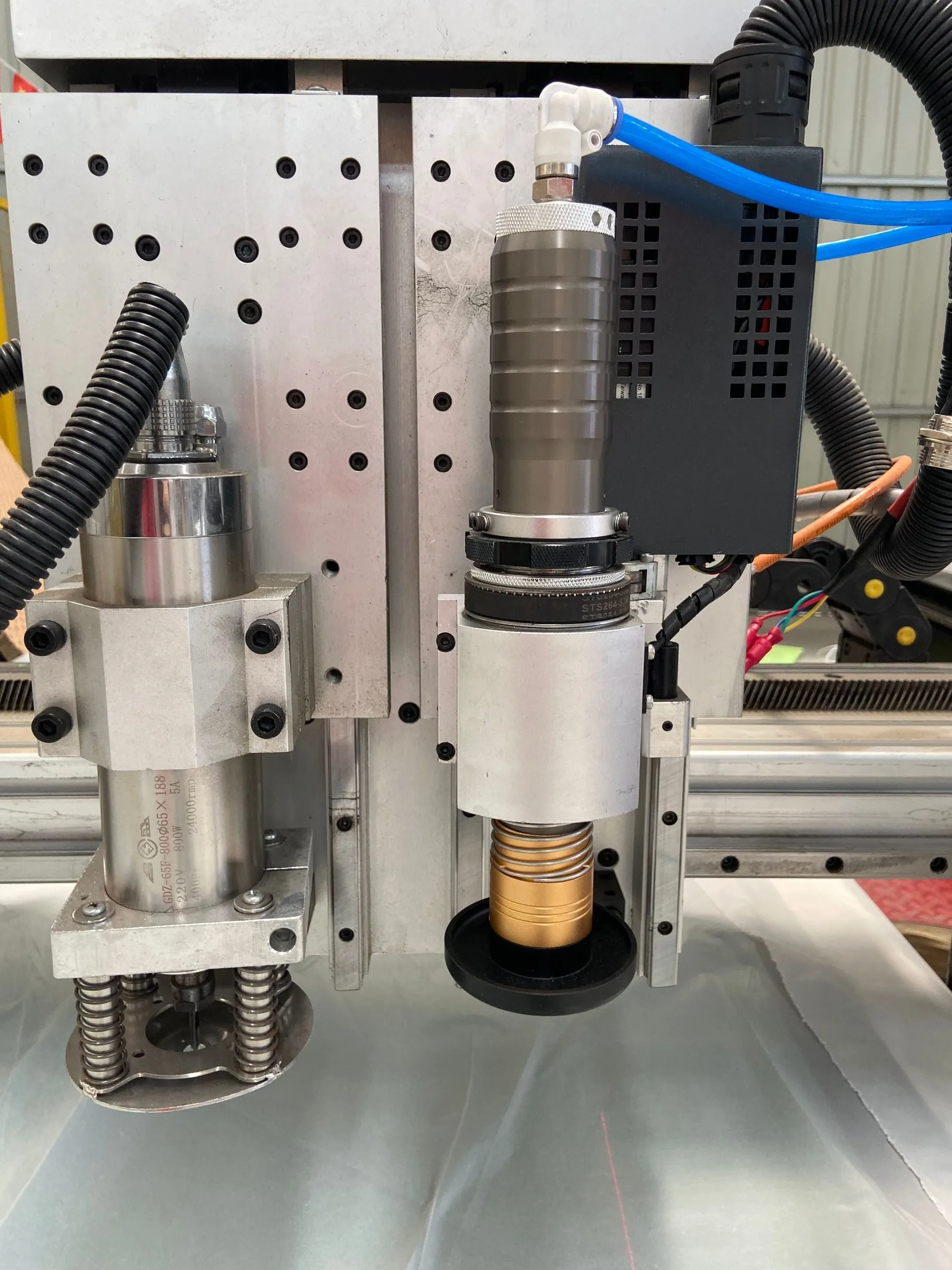 2516 CNC oscillating knife cutting machine/ vibrating cutter for sale