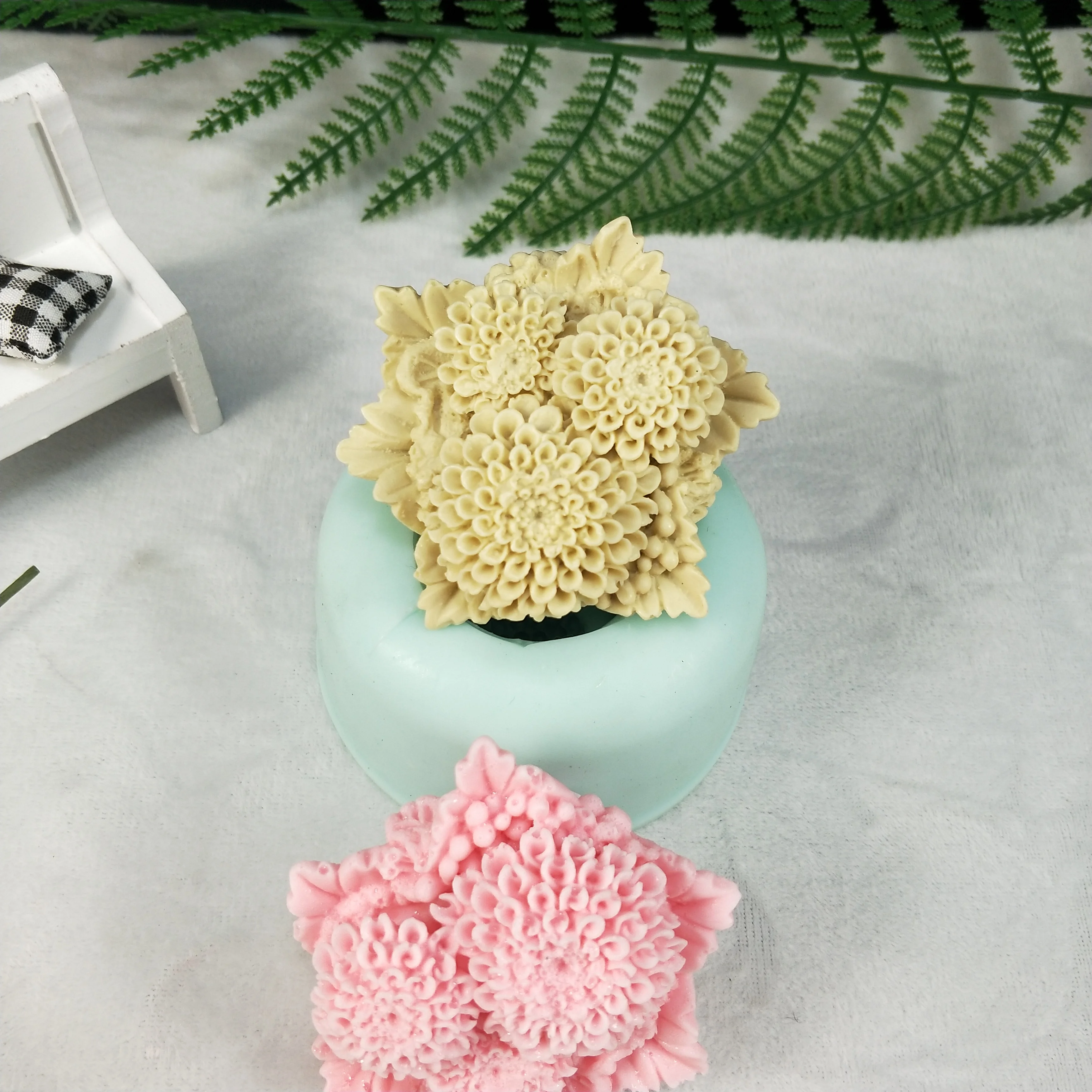 HC0206 PRZY Mold Silicone Flower Soap Molds Gypsum Chocolate Candle Candy Mold Bouquet Making Clay Resin Three Dahlia Flowers