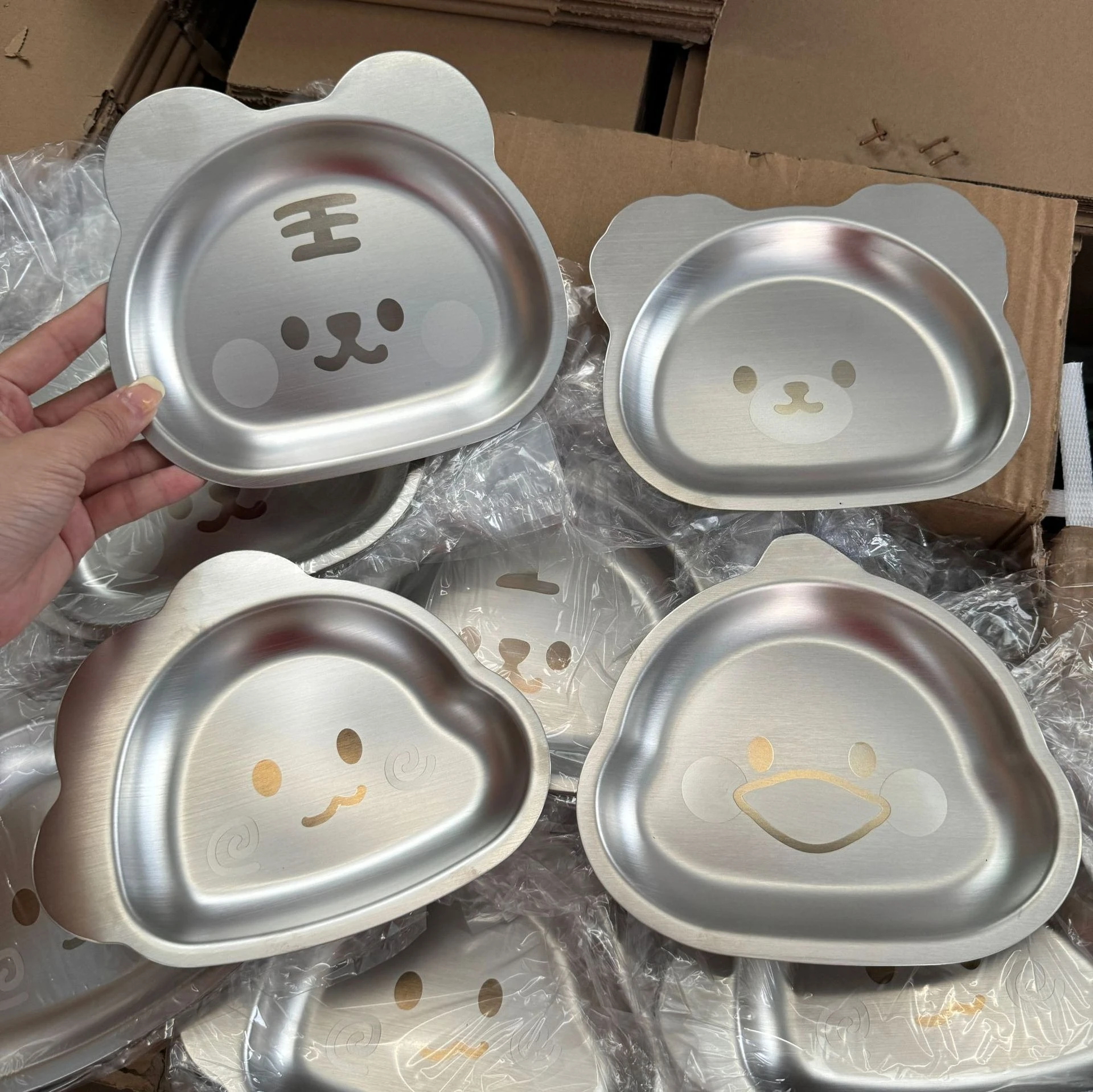 

Детская тарелка из нержавеющей стали 304 с присоской, утолщенная миска для кормления малышей для самостоятельного кормления, детская посуда, поднос для детского питания