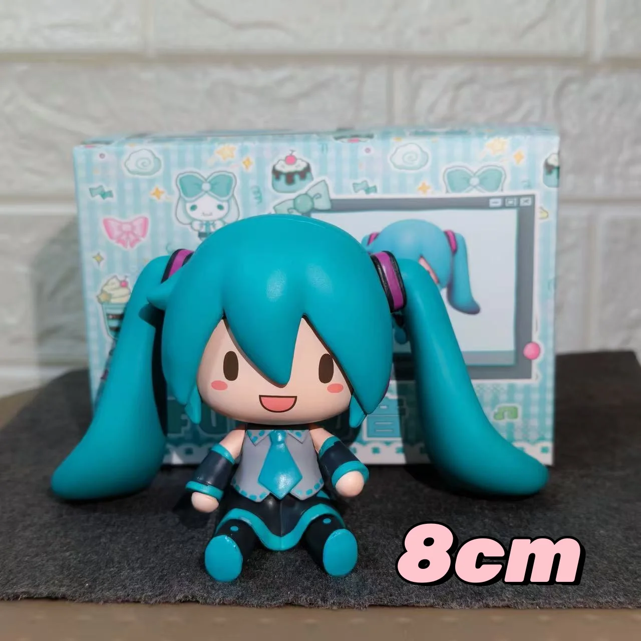 

hatsune miku sitting position Hatsune exchangeable expression cute figure model car ornament doll model toy birthday gift