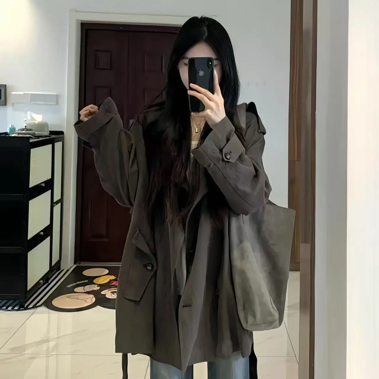 

Короткая свободная ветровка для женщин на весну и осень 2025 года, новая тонкая корейская версия в повседневном стиле