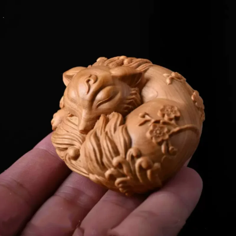 Cliff Cypress Wood Carved Nine-Tailed Spirit Fox Hand Piece - Exquisite Wood Carving Statue Ornament, Collectible Craft