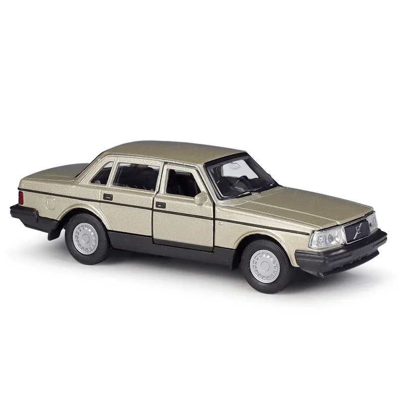 โมเดลรถยนต์อัลลอยด์จำลอง Volvo 240 GL 1:36ได้ดีเหมาะสำหรับของเล่นเด็กและคอลเลกชัน