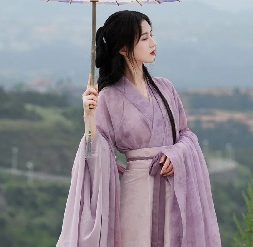 Chinese Style Adult Hanfu Dress in Wei and Jin Dynasty Fashion with Wide Collar, Broad Sleeves, and Eight-Part Skirt for Everyda