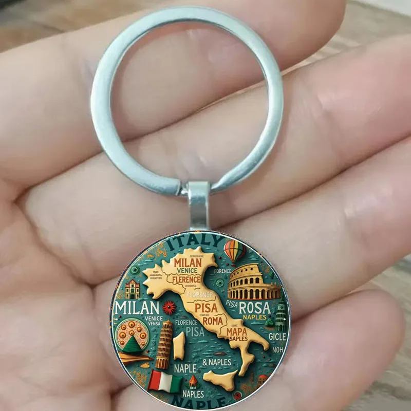 Porte-clés souvenirs italiens vintage mettant en scène les monuments de Milan, Florence et Rome, ainsi que la géographie italienne