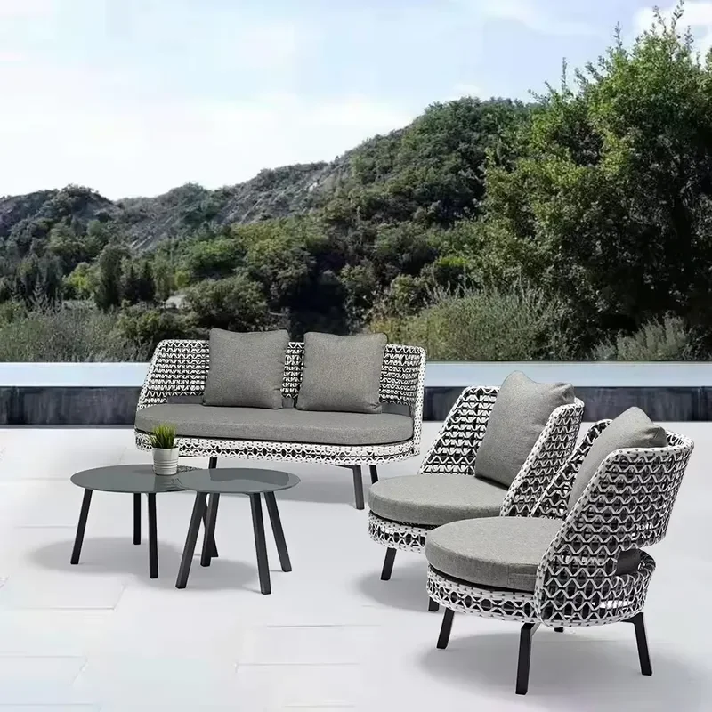 Modern Outdoor Furniture Dining Table Set Garden Furnitures Chairs Decorative for Pool Park Hall Durable Design Patio