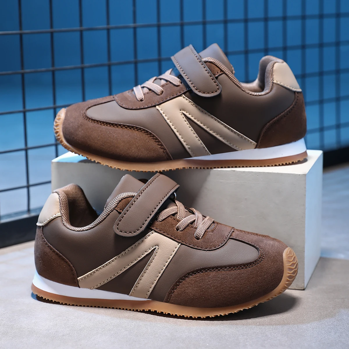 

Kid Sneakers Sport Shoes for Boys Fashion Leather Children Breathable Mesh Comfort Shoes Casual Walking Outdoor Running Shoes