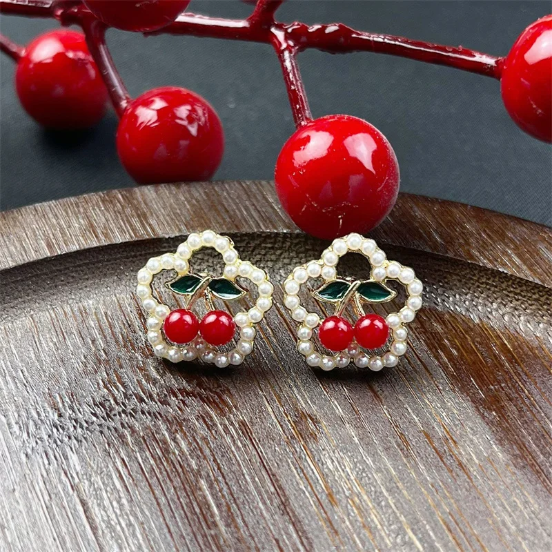 Vintage Red Cherry Pearl Enamal Flower Earrings For Women Exquisite Minimalist Metal Petal Earrings Banquet Jewelry Gifts
