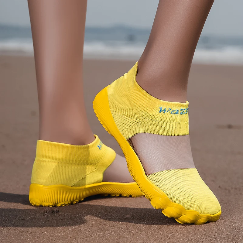 Zapatos acuáticos para mujeres y hombres, zapatos de agua descalzos de secado rápido para exteriores, playa, aguas arriba, zapatos de natación, zapatillas Unisex