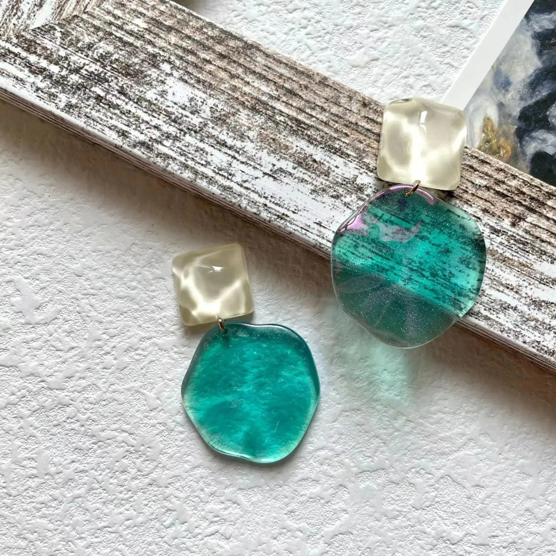 

Water Ripple Acrylic Day Summer Irregular Resin Transparent Earrings for Women Sweet Girl Fashion Jewelry Party Birthday Gift