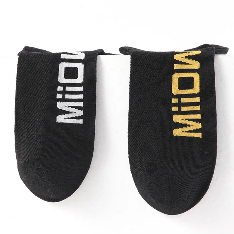 MiiOW 5 Pairs Cotton Man Socks Embroidered LOGO Antibacterial Men\'s Boat Socks Brand Fashion Anti Slip Sock Harajuku Summer