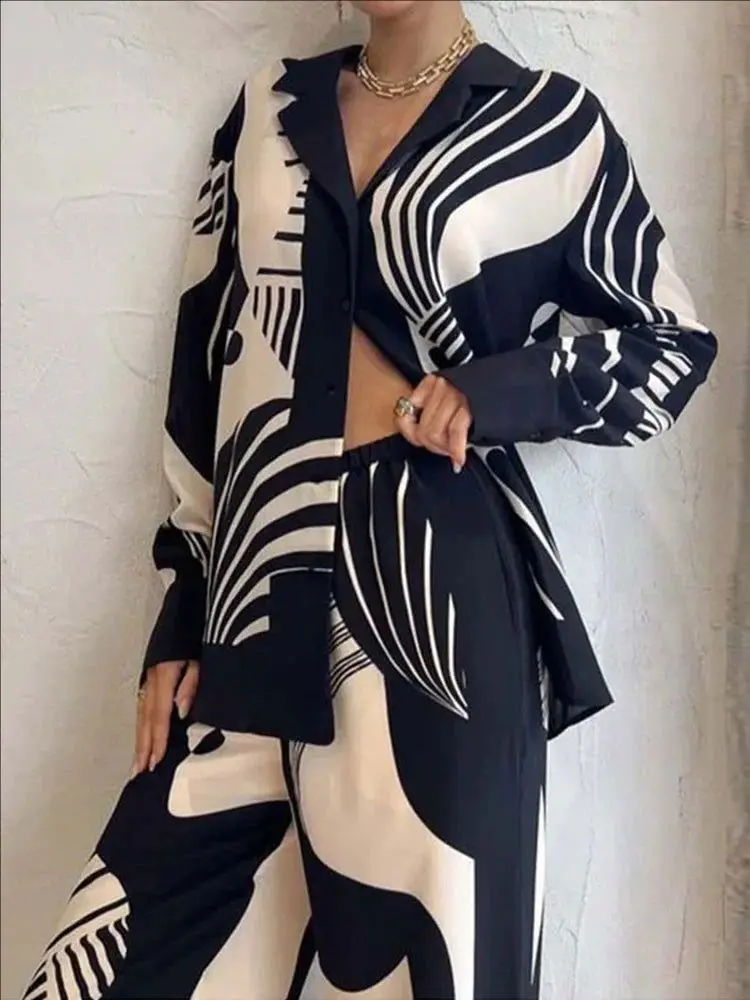 Fall 2024 new style, personalized graffiti printing two-piece long-sleeved pants fashion suit women