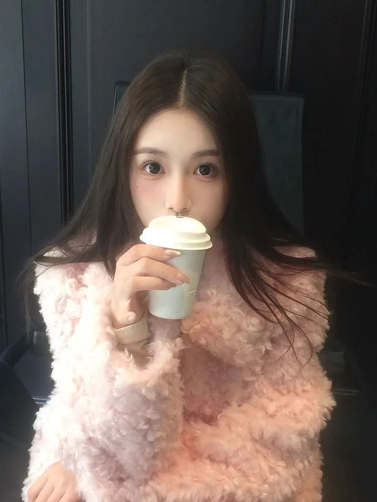 Retro ort Fur Jaet Lamb Fur Women's Faion Winter Trend Youthful Warmth Sweet Sle Straight Hemline Single Button Closure