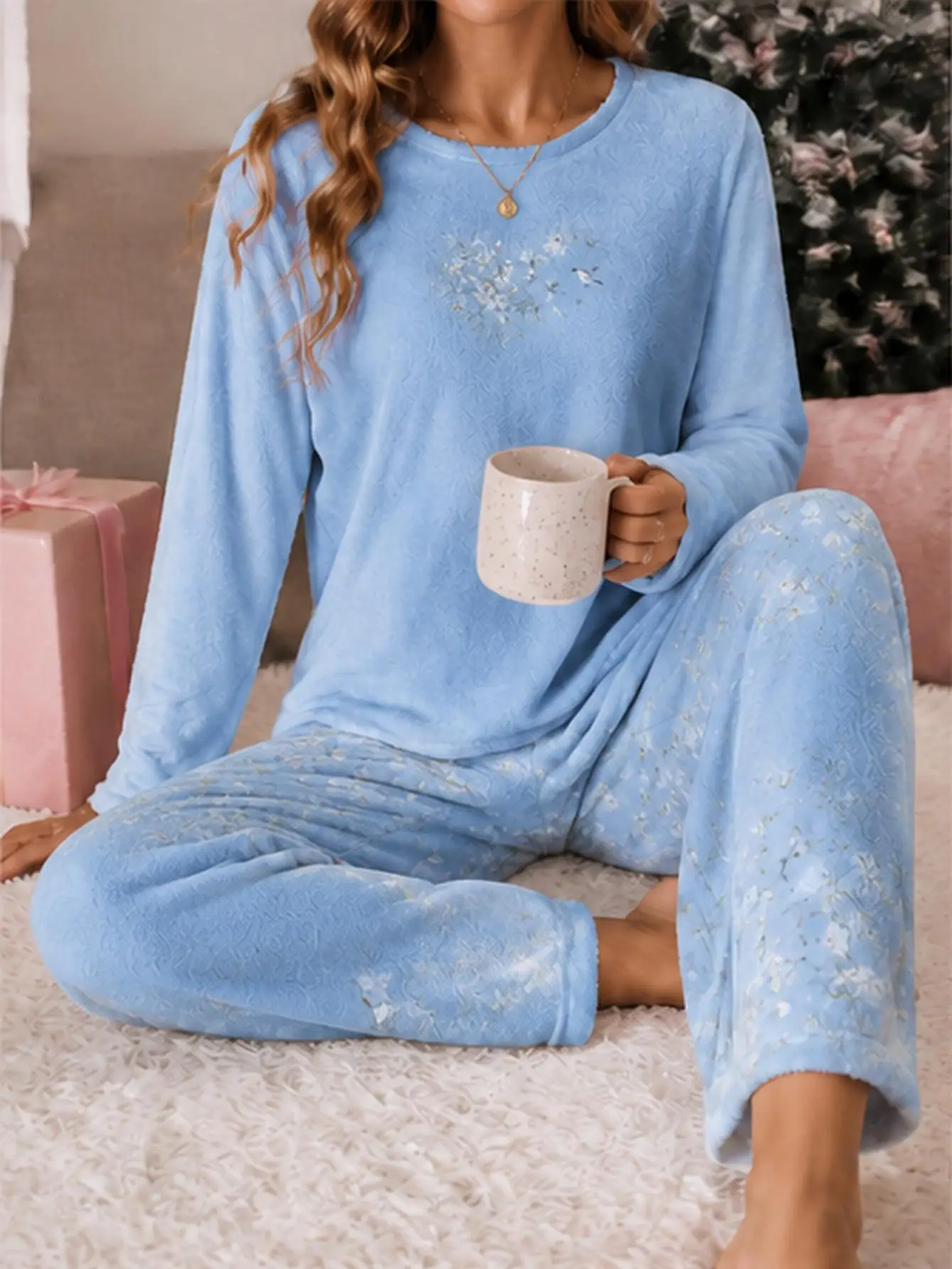Women Plus Size Coral Fleece Pajama Set Light Blue White Floral Print Long Sleeve Top & Pants Warm Winter Home Sleepwear