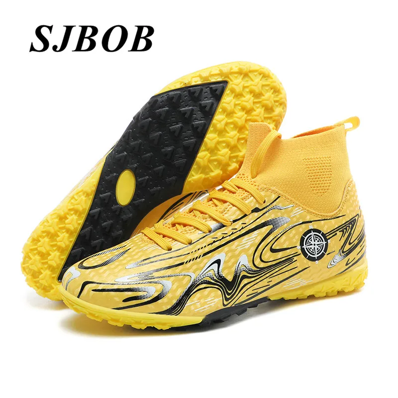 

High Quality Football Shoes Men Golden TF/FG Soccer Boots Male Light Anti-Slip Grass Training Sneakers Unisex Zapatos De Futbol