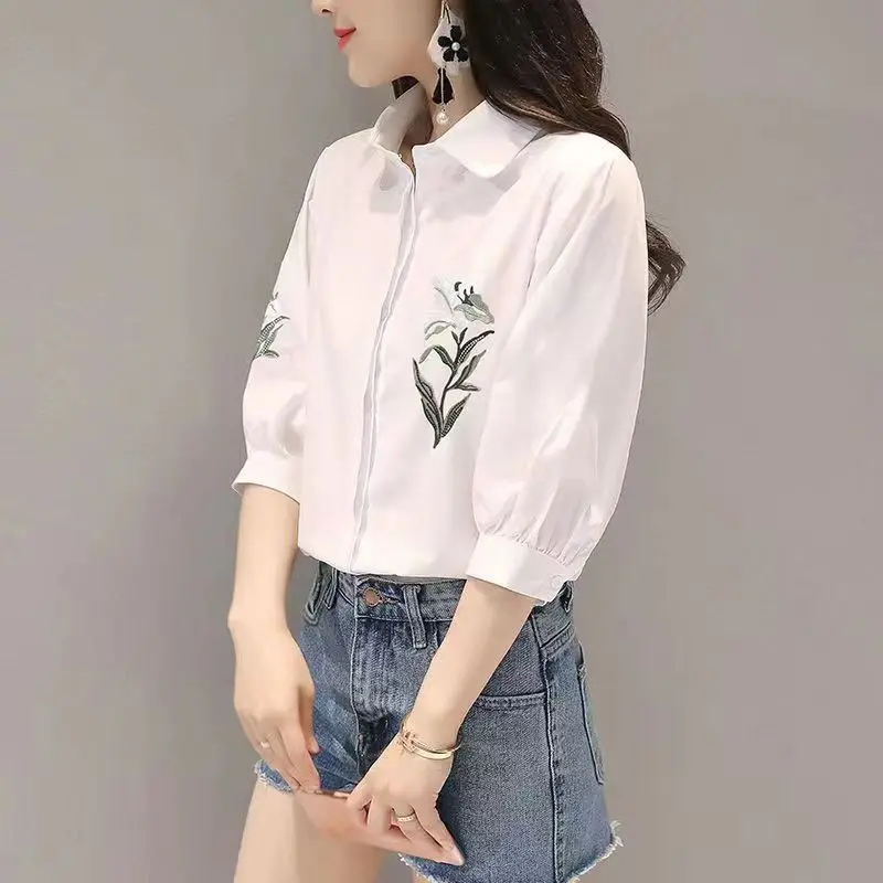 

Ele Korean Sle Embroidered Cotton Blend irt Women's Loose Fit Slimming Five-Quarter Sve Ne Button up Top