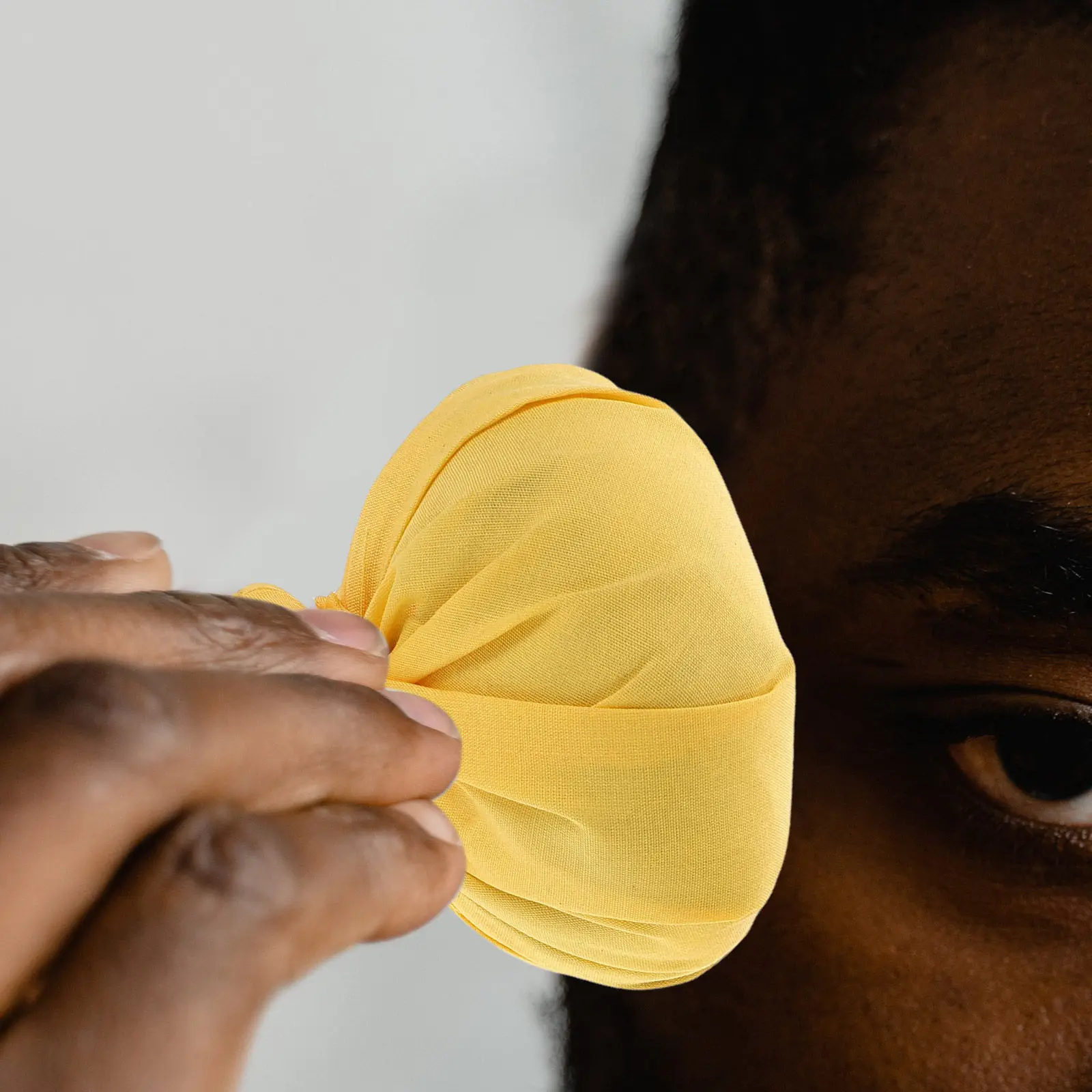 

2 шт. тайских травяных массажных шариков с полынью для теплого компресса, портативные, для успокаивающего ухода за кожей