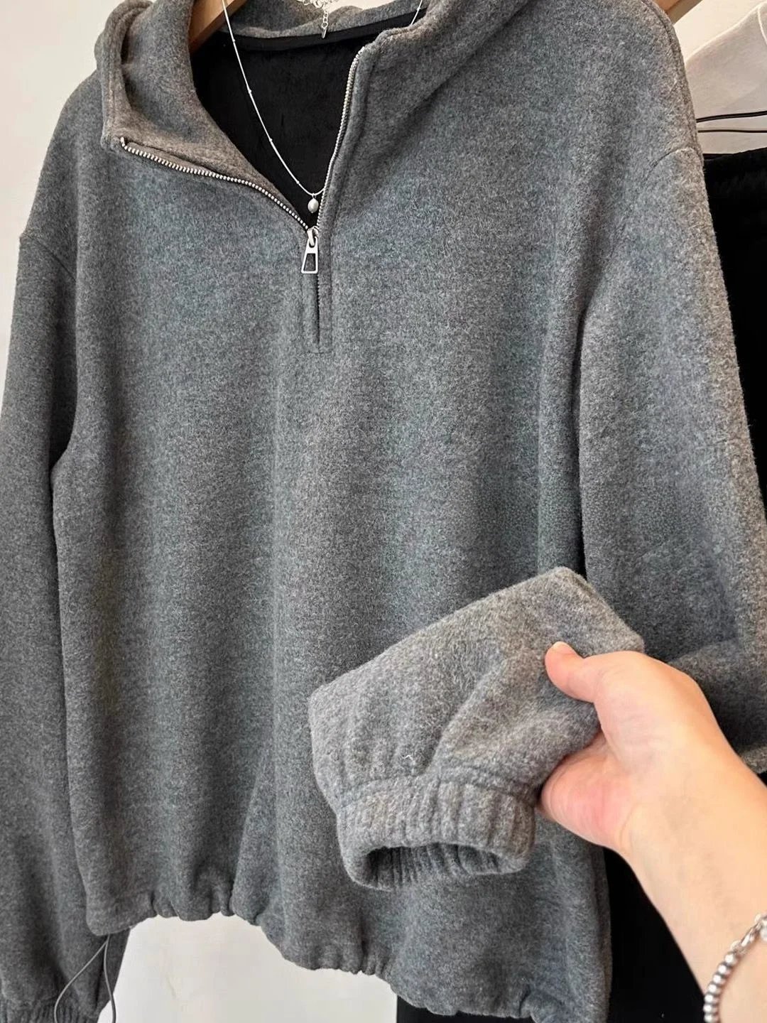 

plus Size Women's Hoodie Thiened Fce Zipper Closure Long Sve Casual Loose Top for Heavy People Vintage Winter Sle