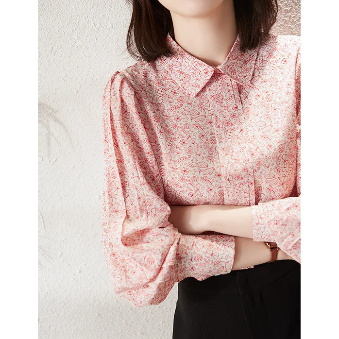 무거운 실크 셔츠 여름 새로운 여성 의류 봄과 가을 옷 탑 꽃 랜턴 슬리브